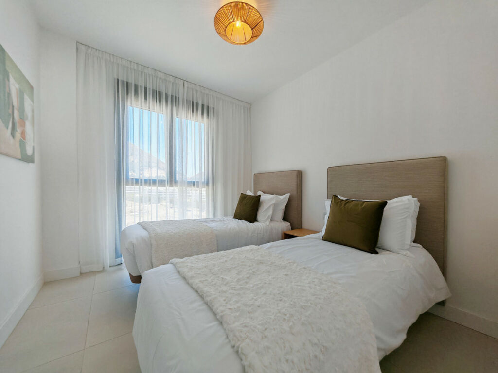 Middle Floor Apartment Fuengirola Málaga - image 12