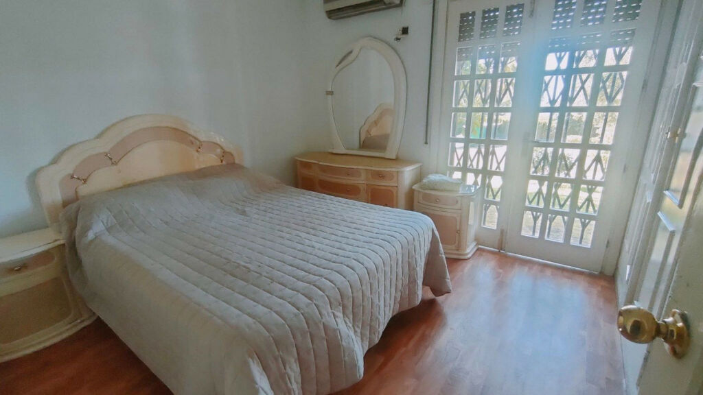 Detached Villa Marbella Málaga - image 12