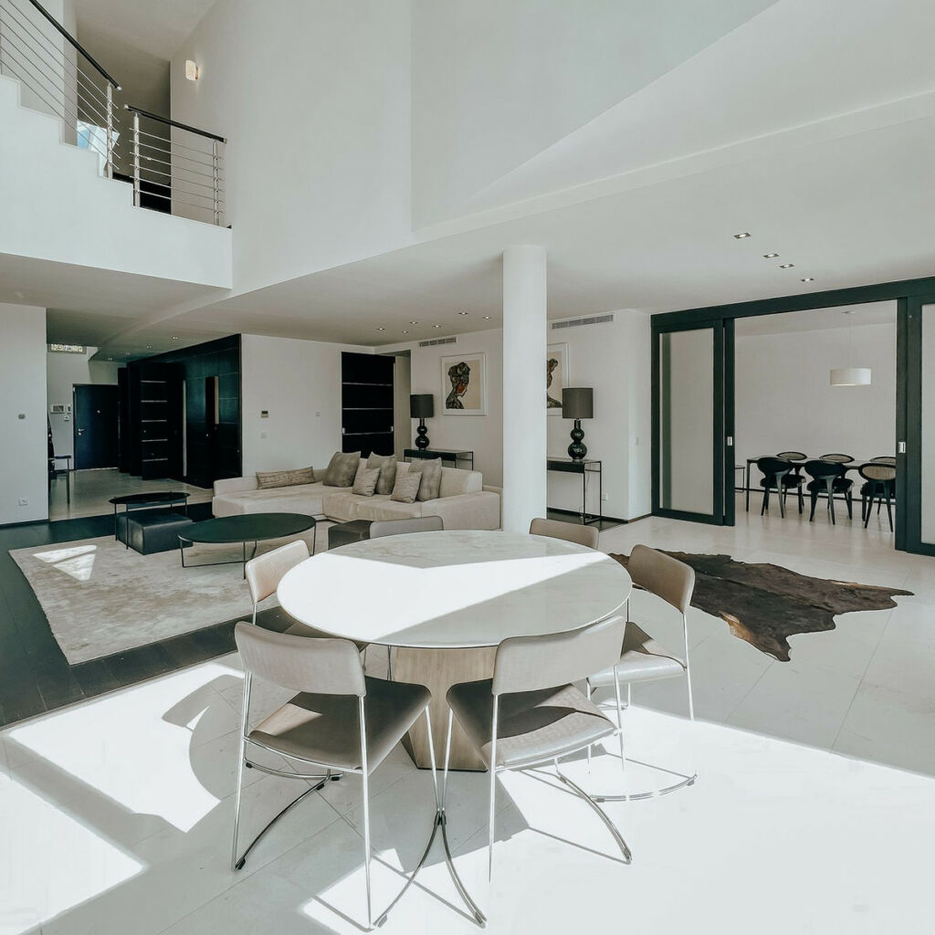 Townhouse Sierra Blanca Málaga - image 12