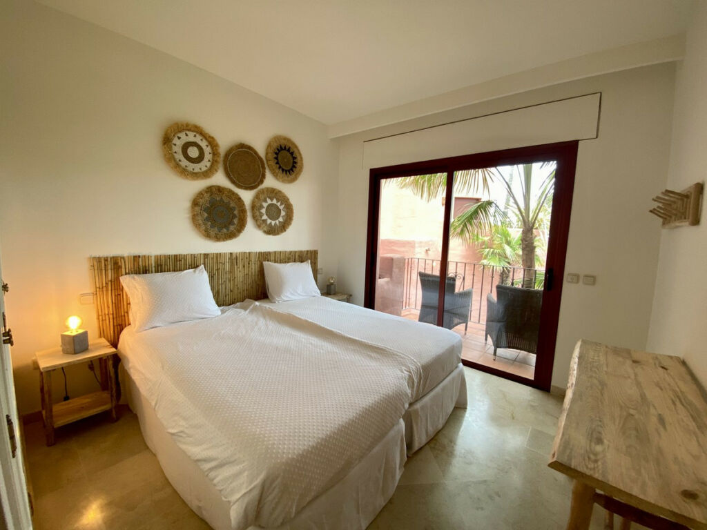 Middle Floor Apartment Estepona Málaga - image 12