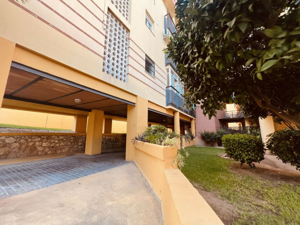 Ground Floor Apartment Arroyo de la Miel Málaga - image 13