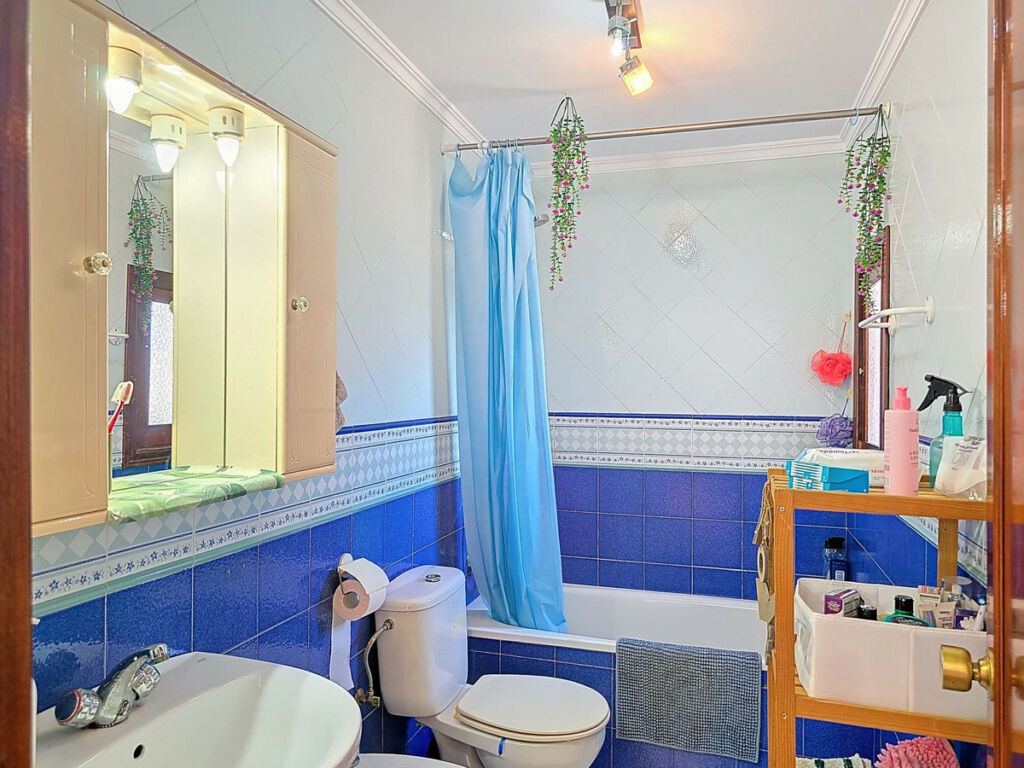 Detached Villa Almayate Málaga - image 12