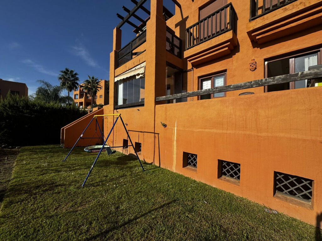 Ground Floor Apartment Benahavís Málaga - image 11