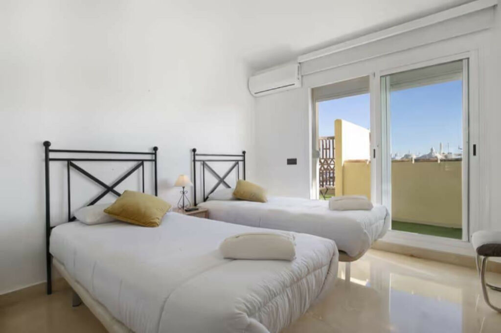 Penthouse Benalmadena Málaga - image 13
