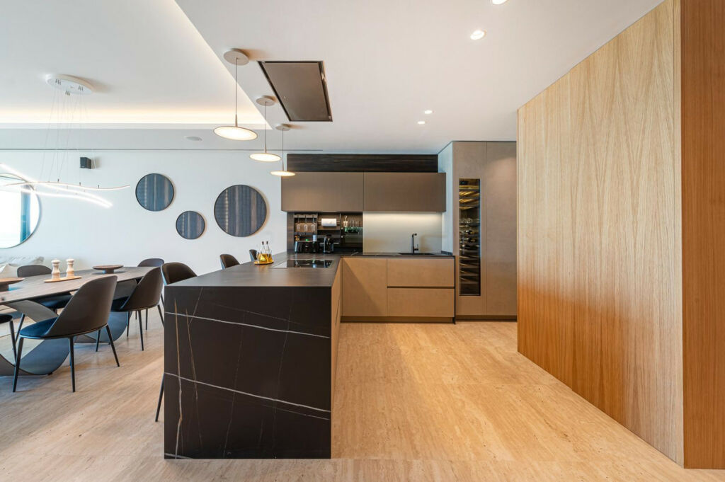 Middle Floor Apartment Estepona Málaga - image 13