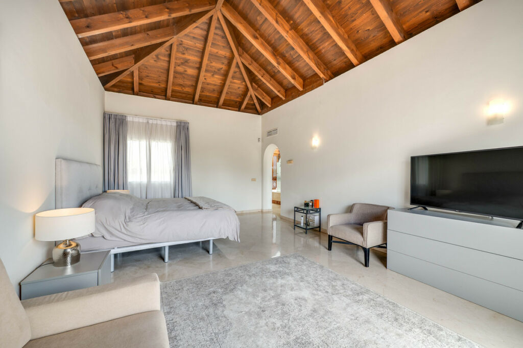 Penthouse Duplex Puerto Banús Málaga - image 13