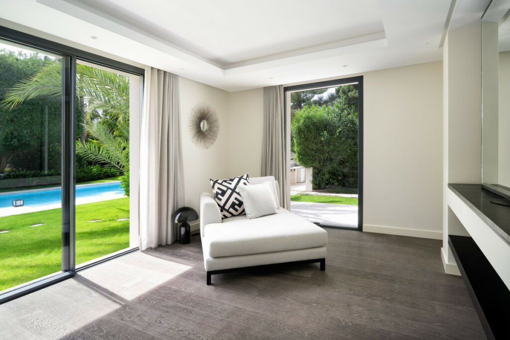 Detached Villa Marbesa Málaga - image 13