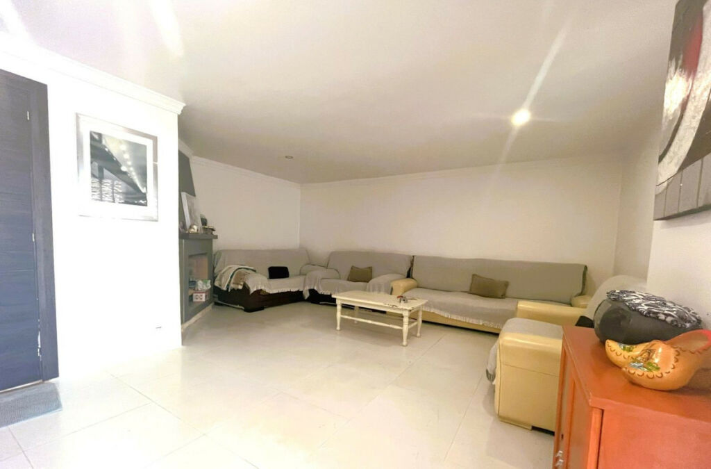 Semi-Detached House Estepona Málaga - image 13