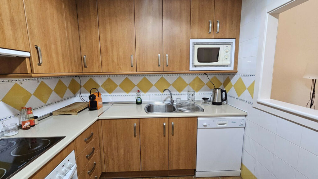 Middle Floor Apartment Estepona Málaga - image 13