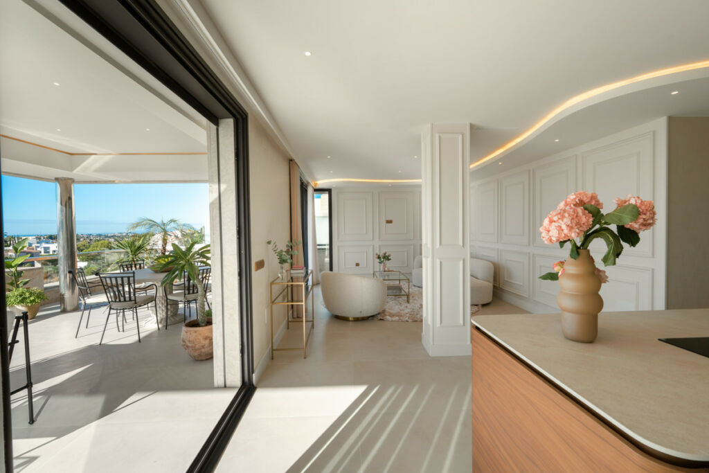 Middle Floor Apartment Nueva Andalucía Málaga - image 13