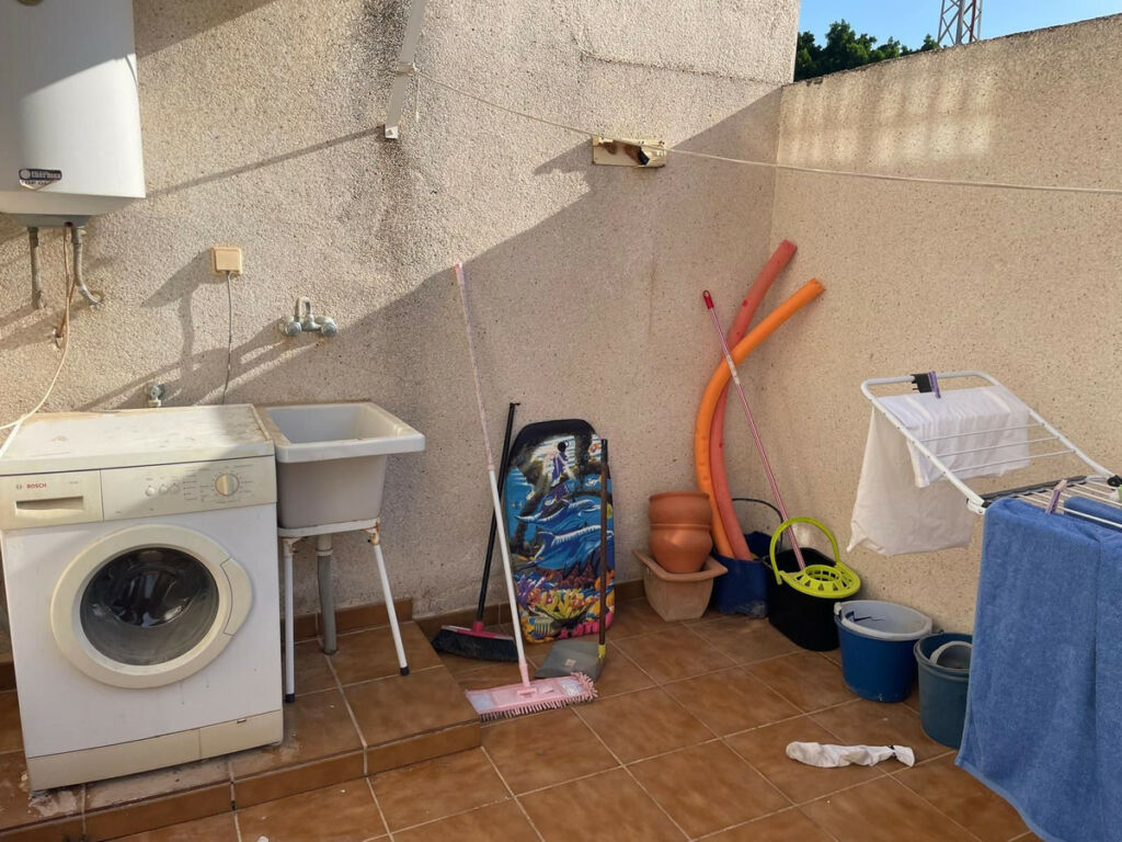 Townhouse Daya Nueva Alicante - image 13