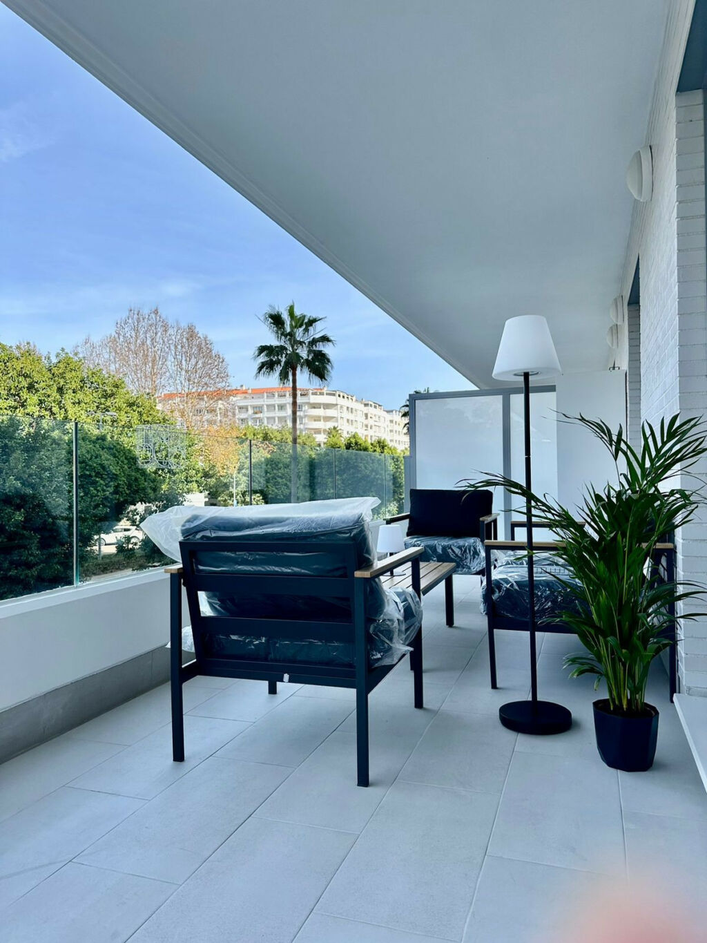 Middle Floor Apartment Nueva Andalucía Málaga - image 13