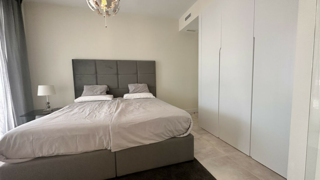 Middle Floor Apartment Selwo Málaga - image 13