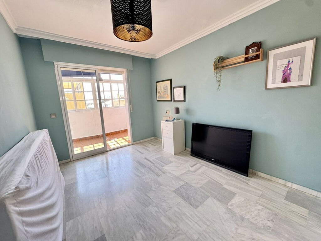 Semi-Detached House Las Lagunas Málaga - image 13