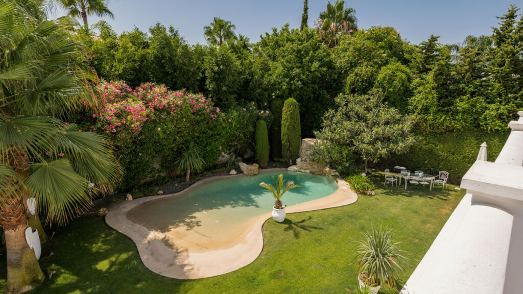 Detached Villa Atalaya Málaga - image 13