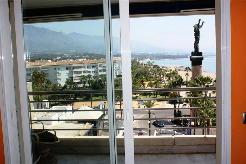 Middle Floor Apartment Puerto Banús Málaga - image 13