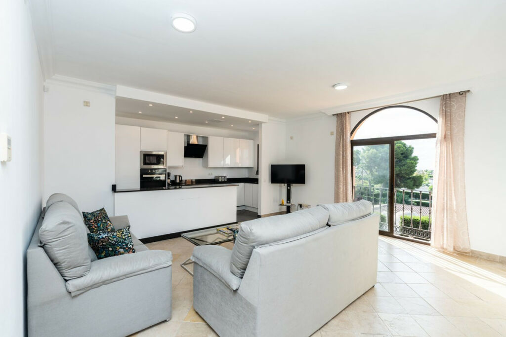 Penthouse New Golden Mile Málaga - image 13