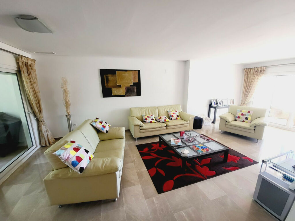 Middle Floor Apartment Miraflores Málaga - image 13
