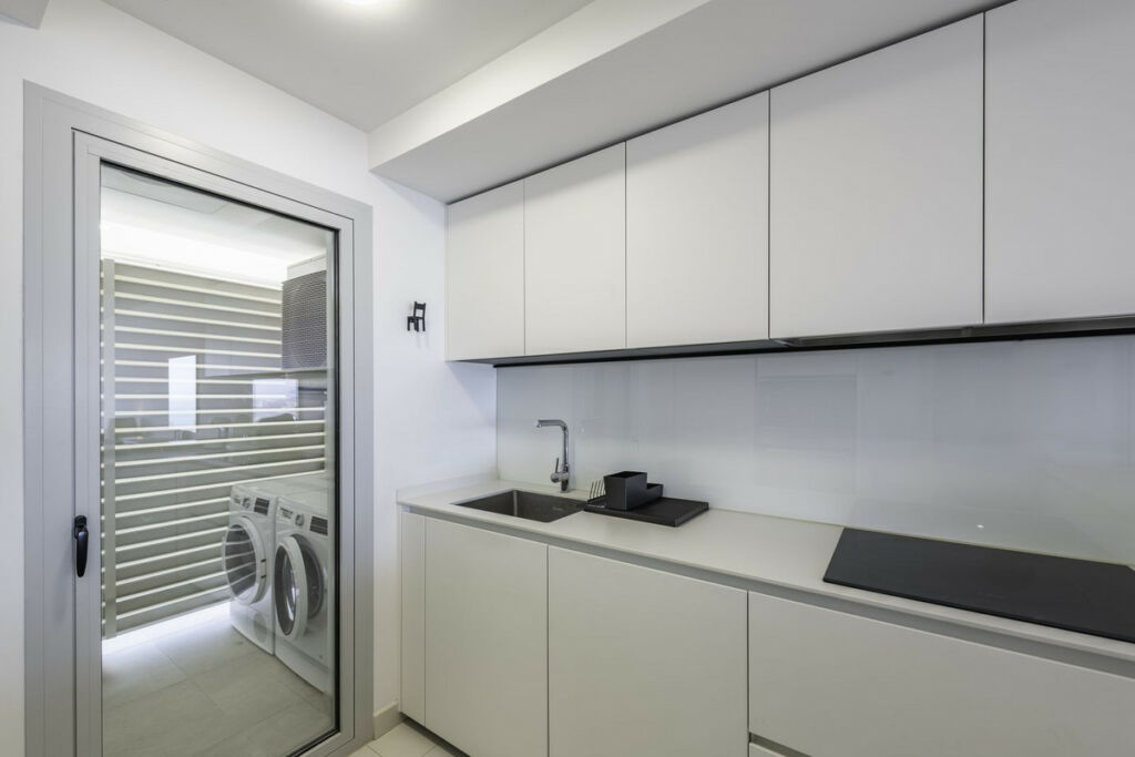 Middle Floor Apartment Higueron Málaga - image 13