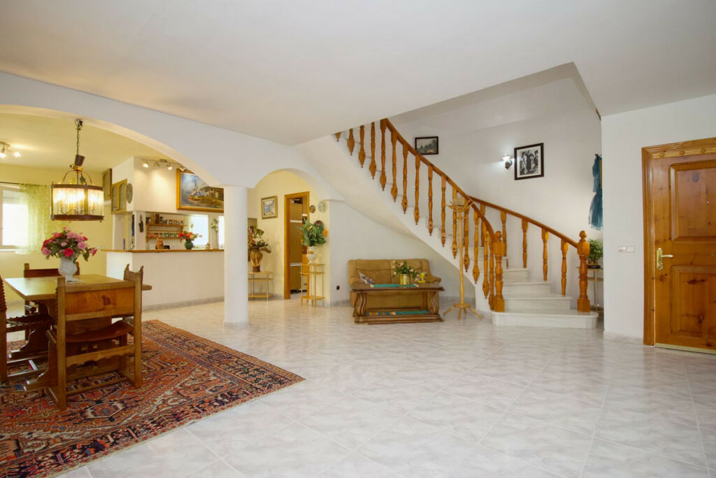 Detached Villa Alhaurín el Grande Málaga - image 13