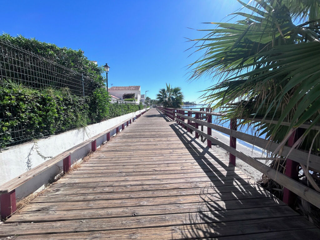Duplex Estepona Málaga - image 13