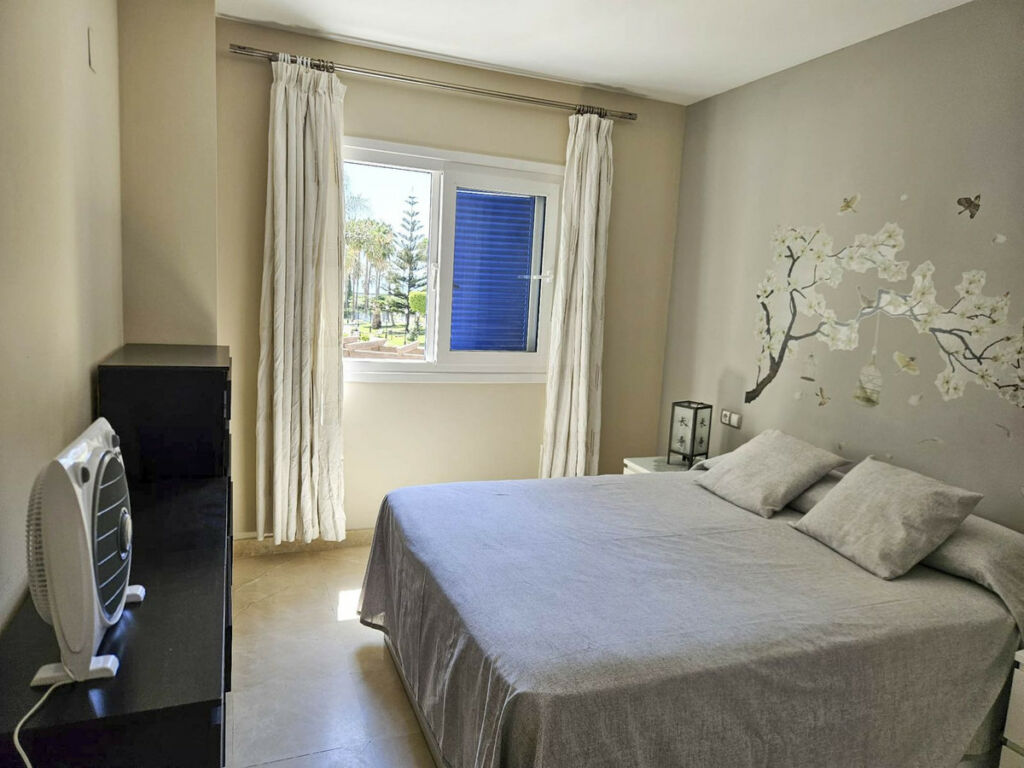 Middle Floor Apartment San Luis de Sabinillas Málaga - image 13