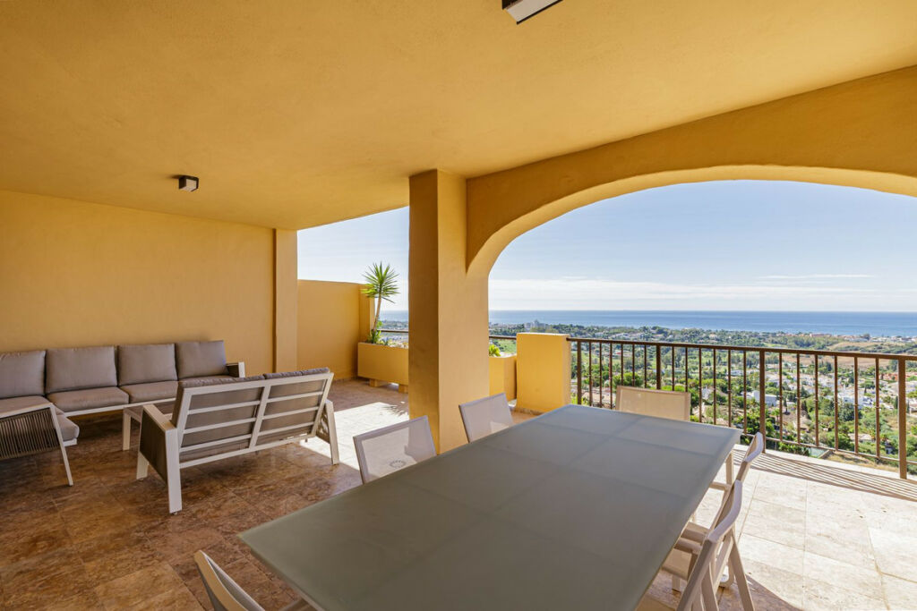 Ground Floor Apartment Benahavís Málaga - image 13