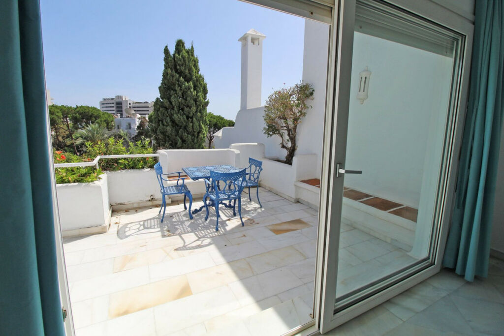 Penthouse Duplex The Golden Mile Málaga - image 18