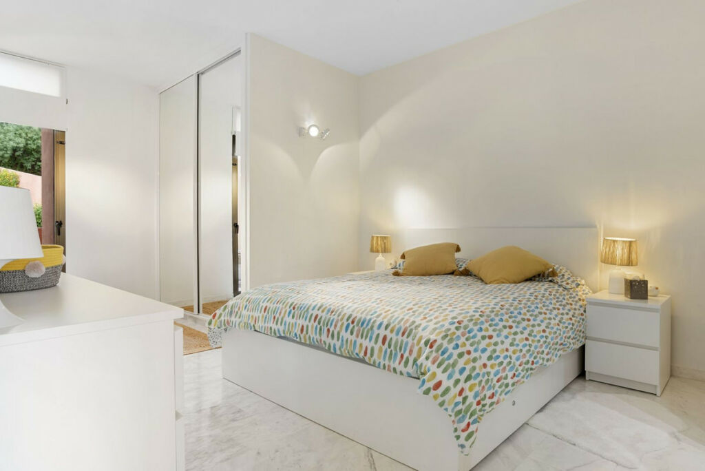 Middle Floor Apartment La Mairena Málaga - image 12