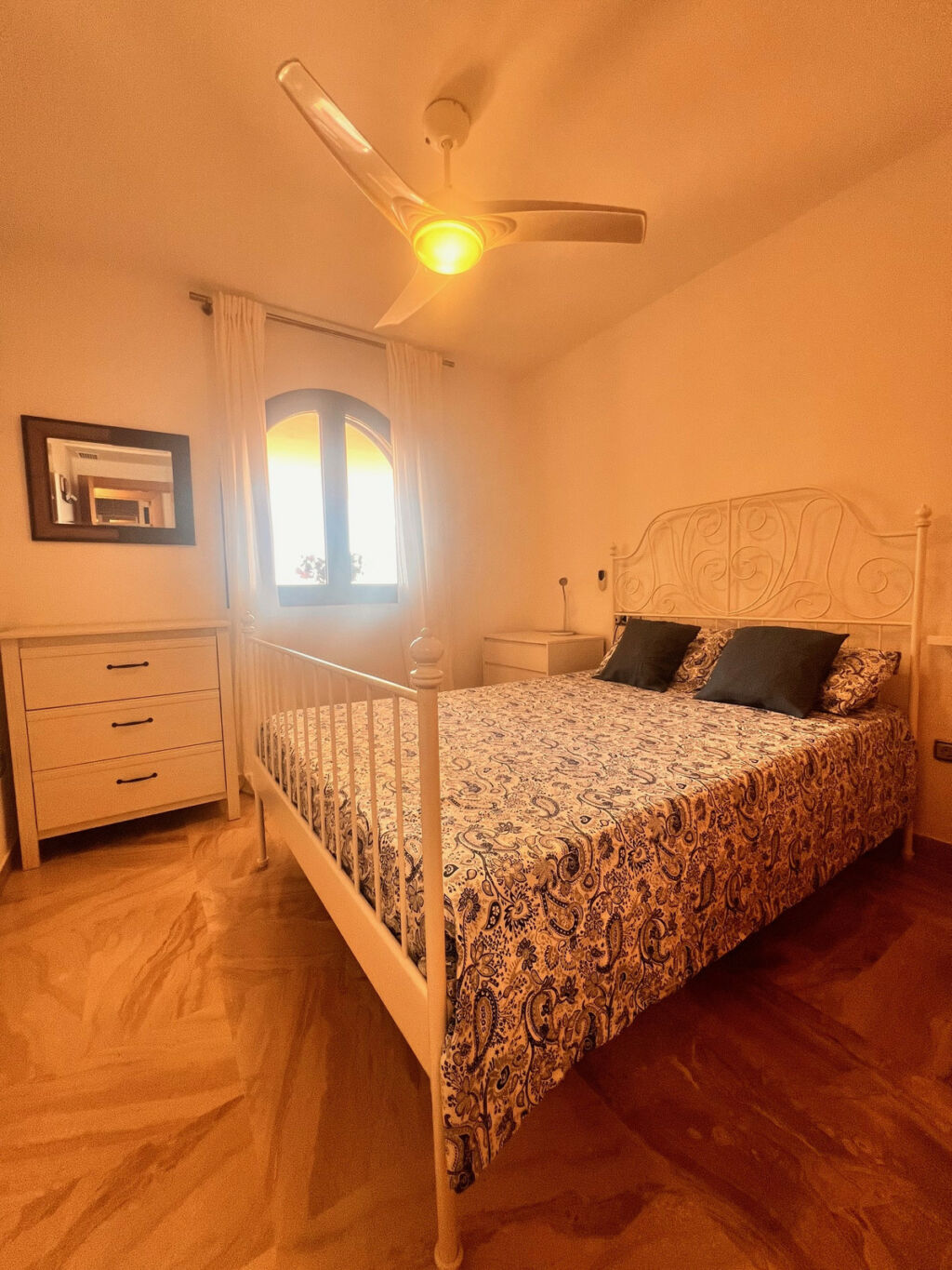 Middle Floor Apartment Doña Julia Málaga - image 13