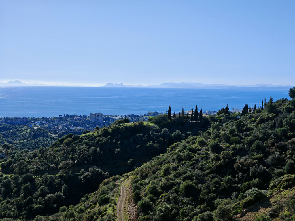 Penthouse Altos de los Monteros Málaga - image 13