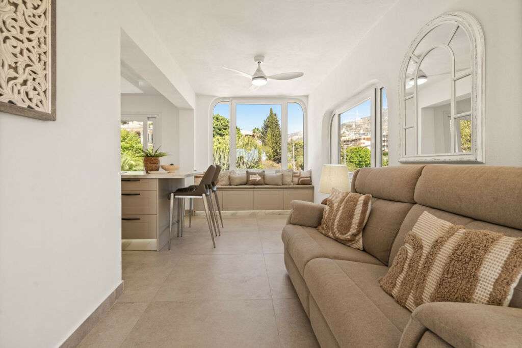 Detached Villa Torreblanca Málaga - image 13