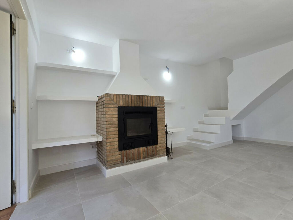Semi-Detached House Elviria Málaga - image 13