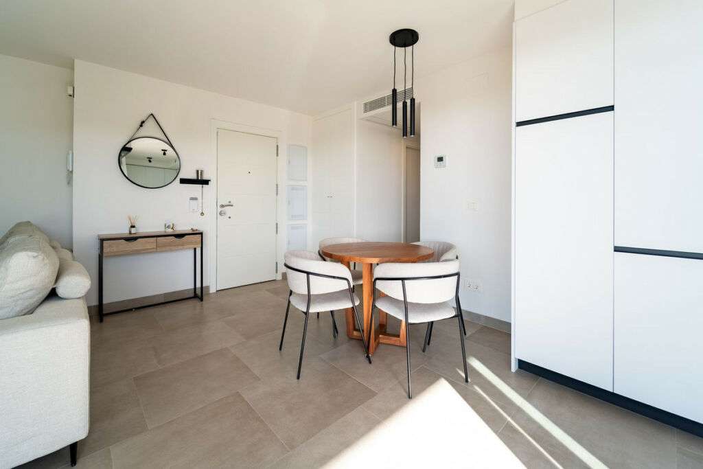 Middle Floor Apartment Fuengirola Málaga - image 13