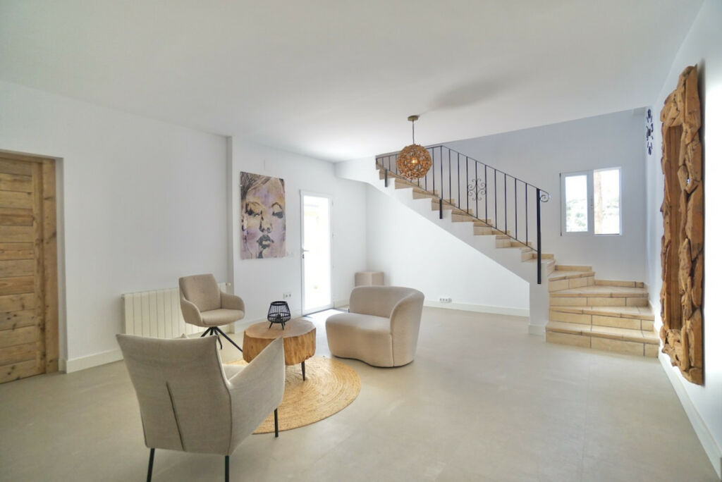 Detached Villa Montemar Alicante - image 13