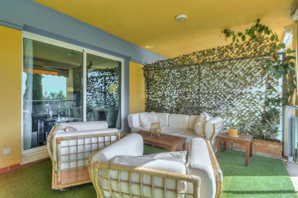 Middle Floor Apartment Bahía de Marbella Málaga - image 13