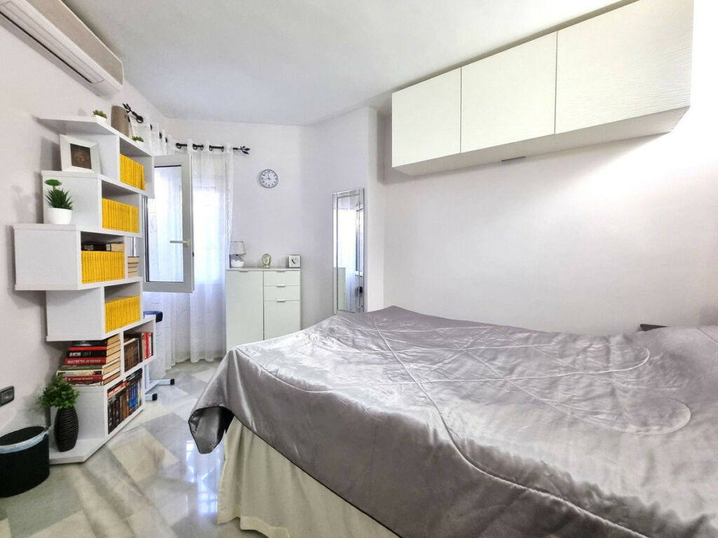 Ground Floor Apartment Calahonda Málaga - image 14