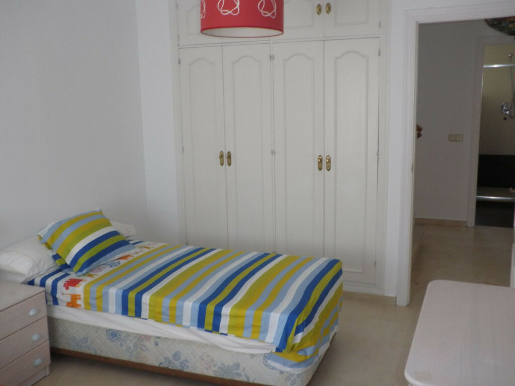 Townhouse Estepona Málaga - image 13