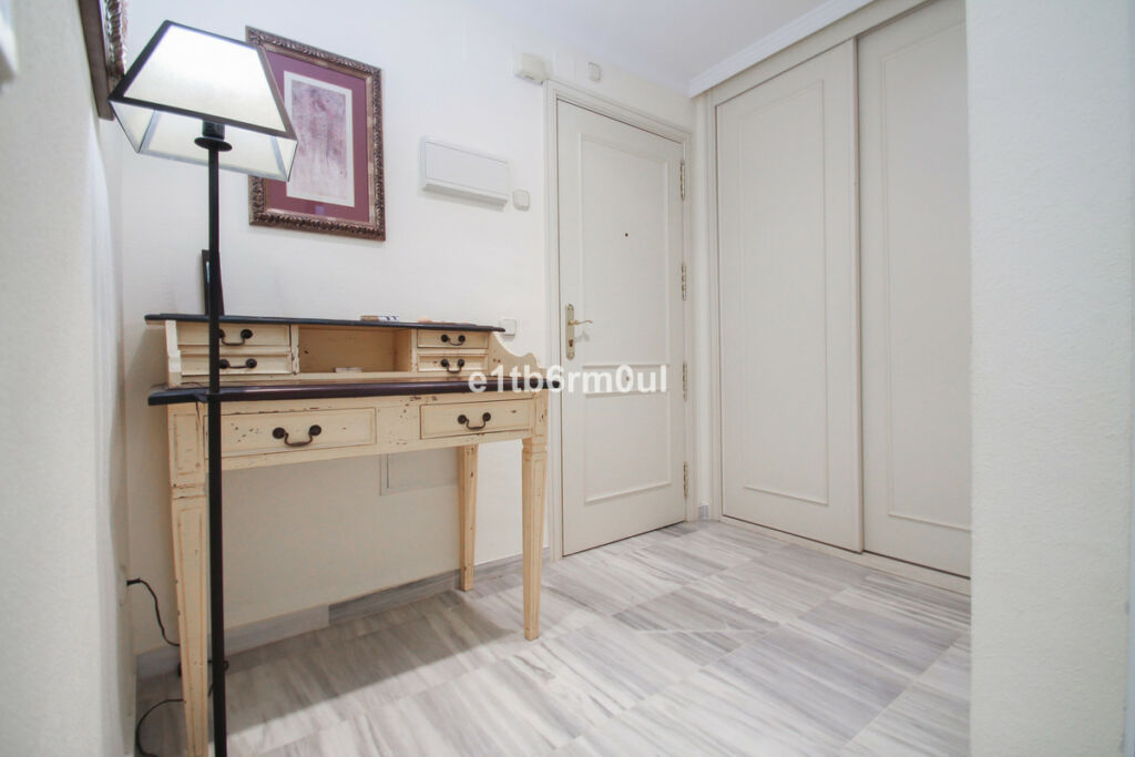 Middle Floor Apartment The Golden Mile Málaga - image 13