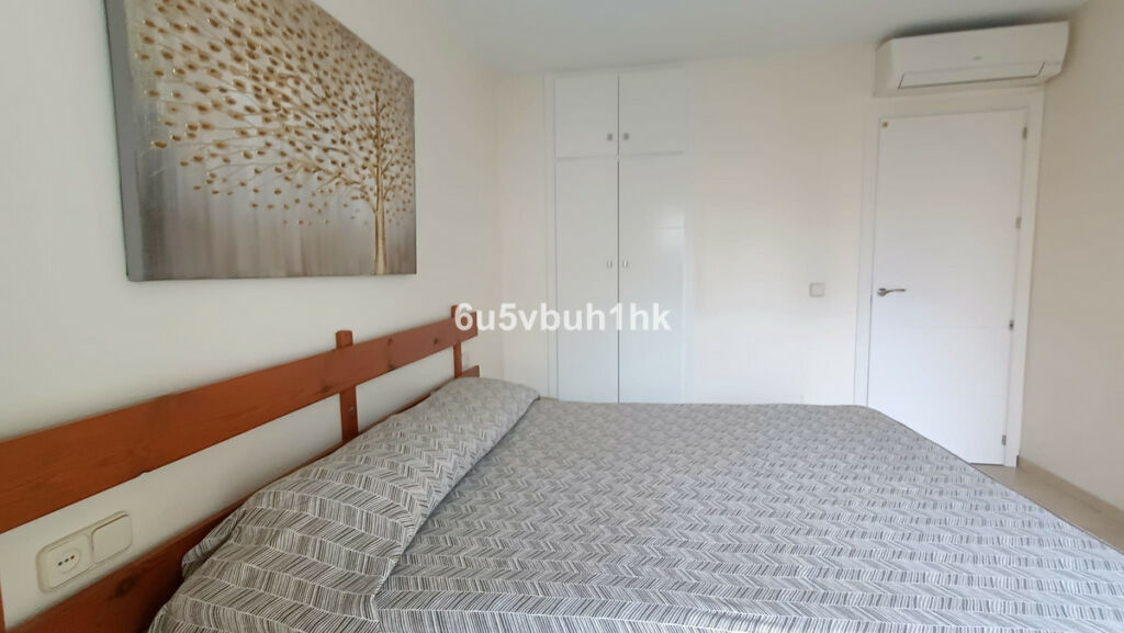 Middle Floor Apartment Fuengirola Málaga - image 14