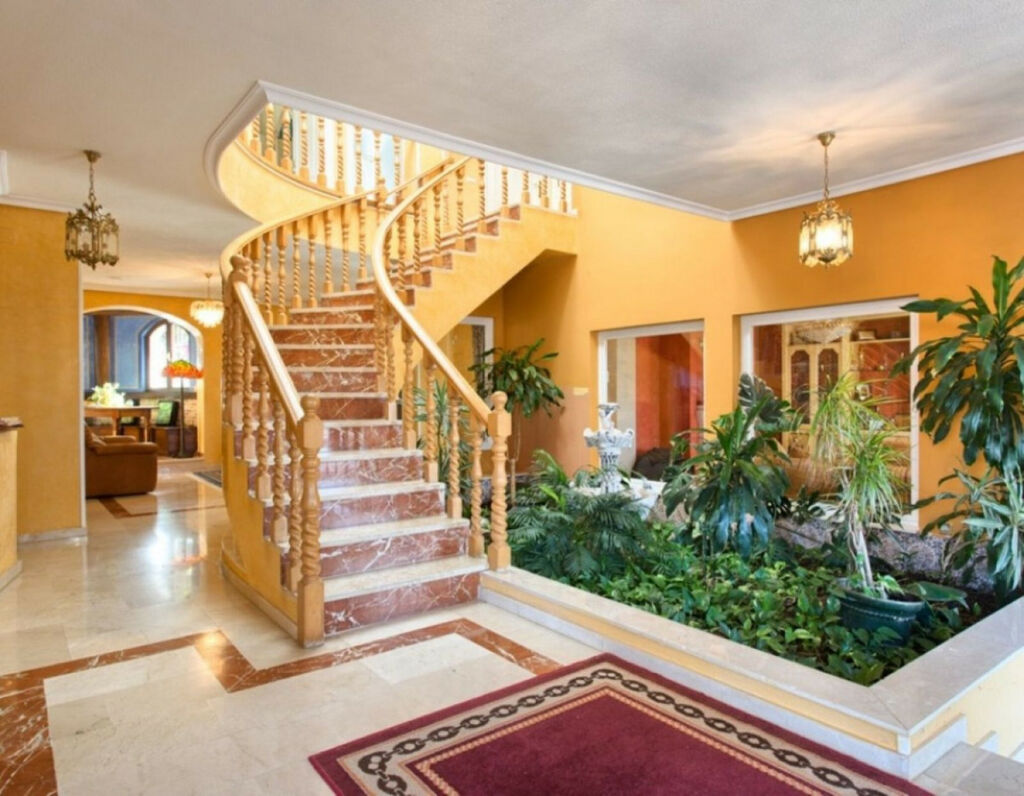 Detached Villa Torrequebrada Málaga - image 13