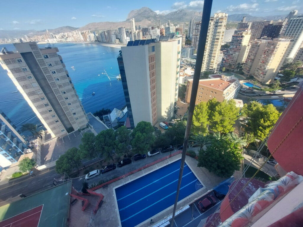 Middle Floor Apartment Benidorm Alicante - image 13