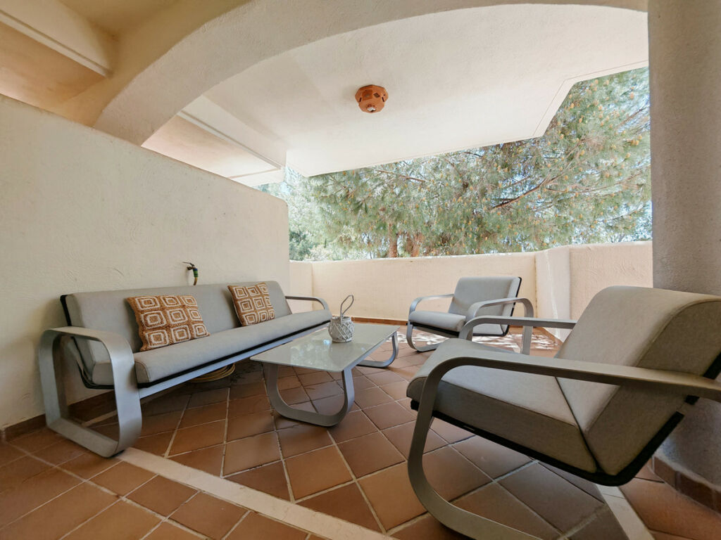 Middle Floor Apartment Elviria Málaga - image 13