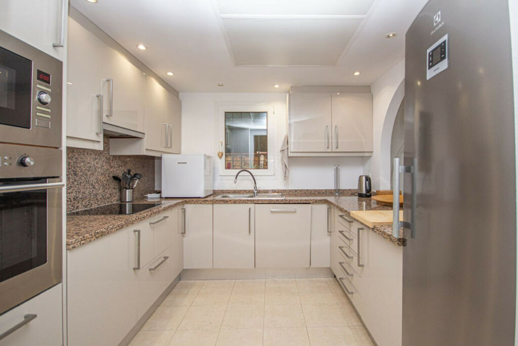 Semi-Detached House Riviera del Sol Málaga - image 13