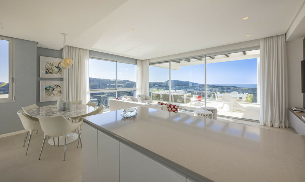 Middle Floor Apartment Benahavís Málaga - image 13