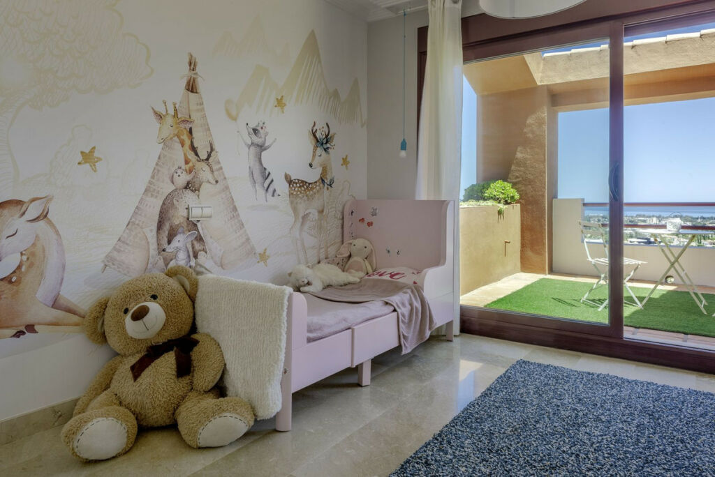 Townhouse Benahavís Málaga - image 14