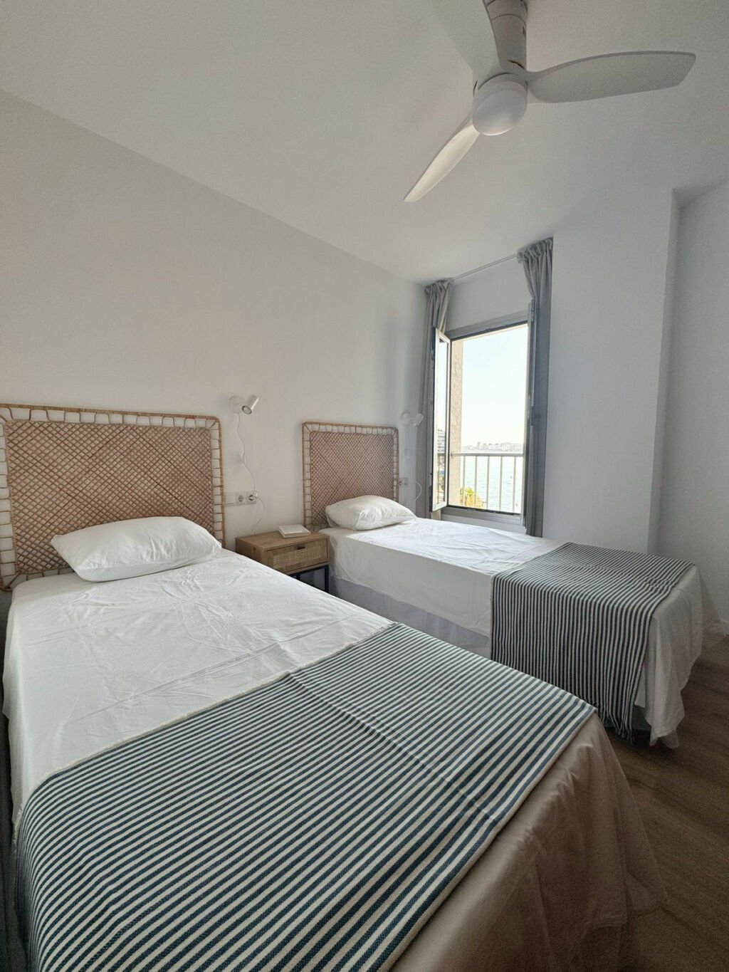 Middle Floor Apartment Fuengirola Málaga - image 13
