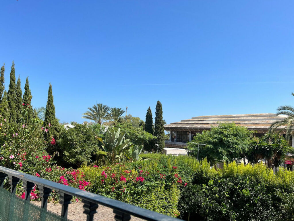 Middle Floor Apartment Guadalmina Alta Málaga - image 13
