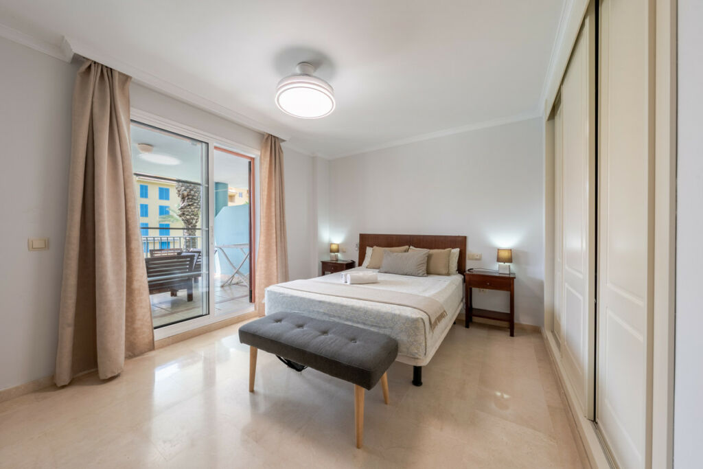 Middle Floor Apartment Sotogrande Marina Cádiz - image 13