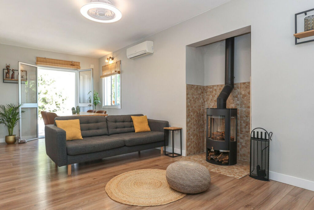 Detached Villa Guaro Málaga - image 13